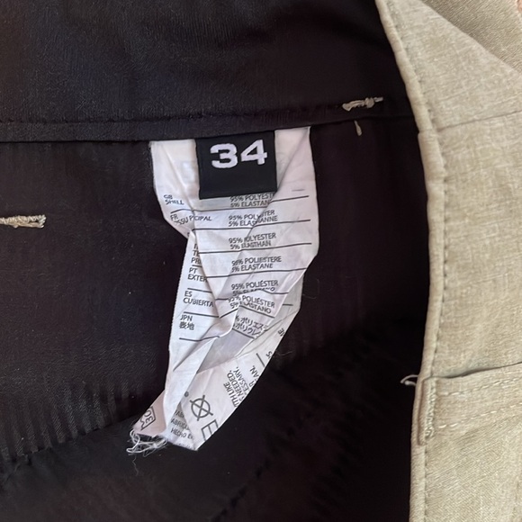 Volcom Mens Hybrid Shorts. Size 34. - Picture 3 of 4